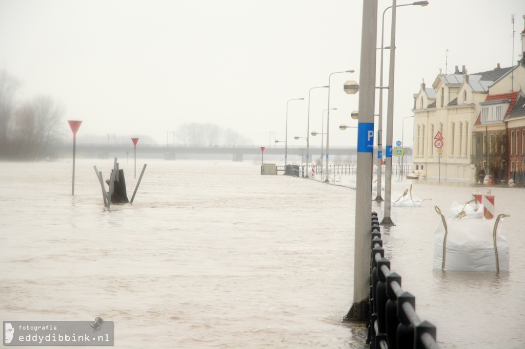 2011-01-14 Hoog water, Deventer 056 (1)